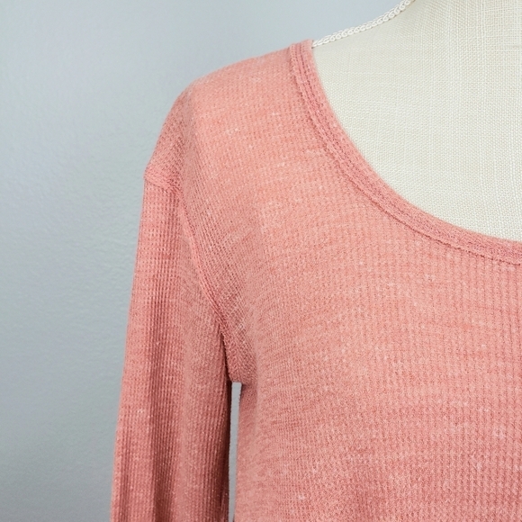 WE THE FREE Drippy Wonder Woman Waffle Knit Thermal Tunic Sz XS Orange/Peach - Picture 3 of 8